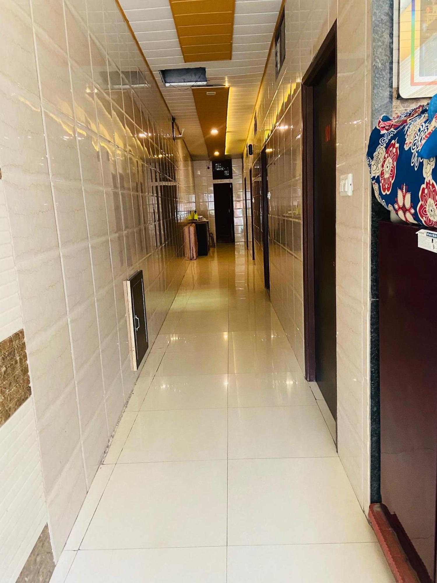 Hotel Crystal Inn Plaza Delhi Airport New Delhi Exterior foto